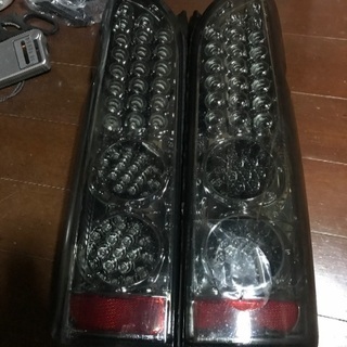 エムブロ　MBRO ハイエース　テールランプ　スモーク　ジャンク