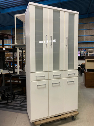 配送致します！ニトリ 食器棚 RIPE 90D-WH キッチンボード 家具割引セール中！