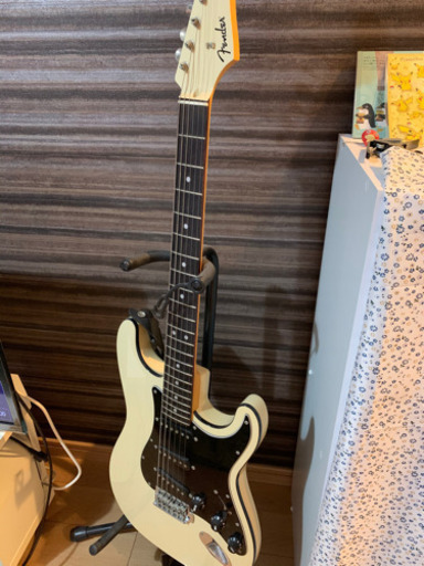 fender Japan のギター(ハードケース付き)