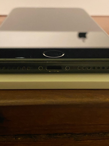 iPhone 7plus 32GB SIMフリー