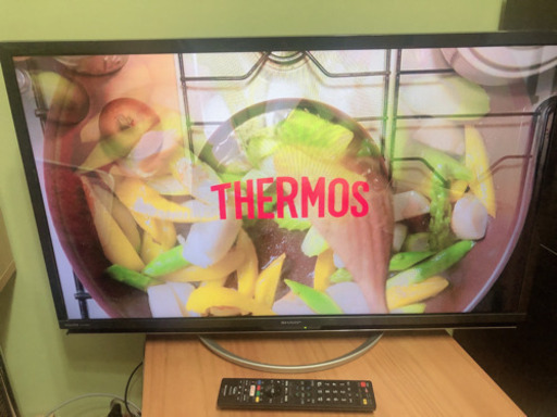 シャープ　32インチ　テレビ