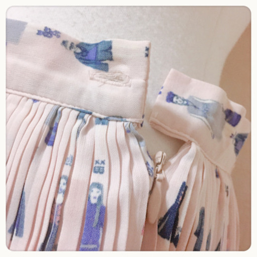 ご購入者様決定［M.deux］訳あり美品 女の子柄 アコーディオンスカート サクラ色 夢可愛い