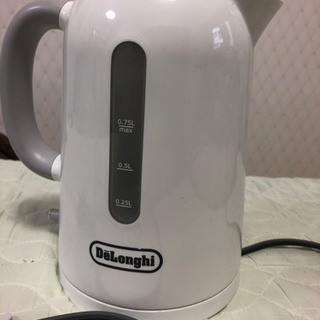 デロンギ　DELONGHI 電気ケトル　