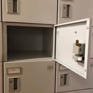貴重品ロッカーの画像