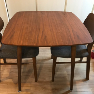 ダイニングテーブルセットの画像