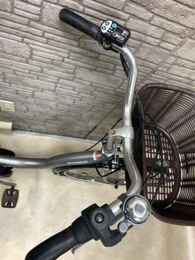 新生活応援SALE  東京23区配達無料　新基準  ヤマハ　パスナチュラ　8.1Ah リチウム 電動自転車 中古