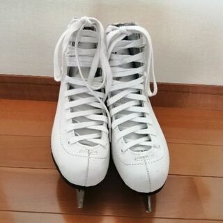 フィギュアスケート靴　23cm