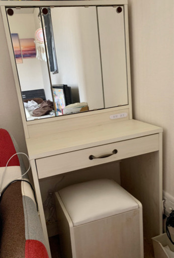 コンパクトドレッサー（鏡台）