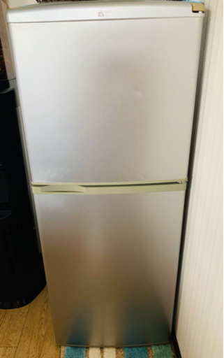 家電・家具セット売り（洗濯機・冷凍庫・鏡台）