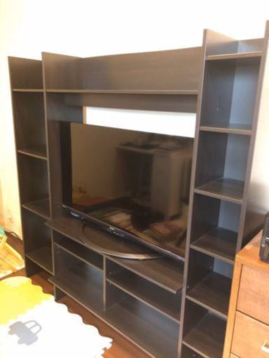 テレビ SHARP AQUOS 2018年製　＋　IKEAテレビ台