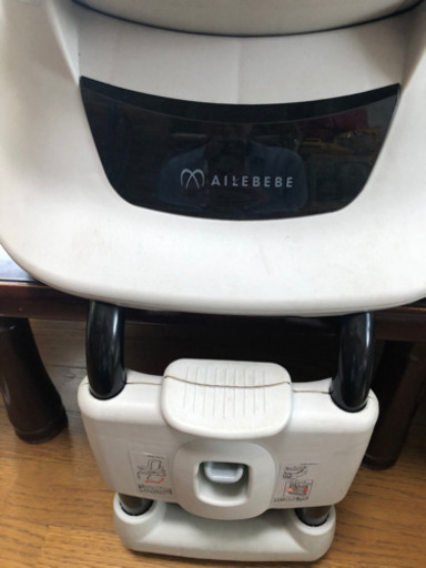 エールべべ　チャイルドシート