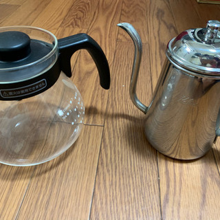 コーヒーサーバーとドリップポッド