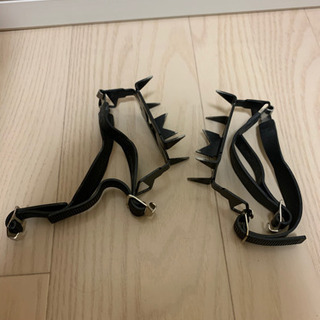 4本爪アイゼン