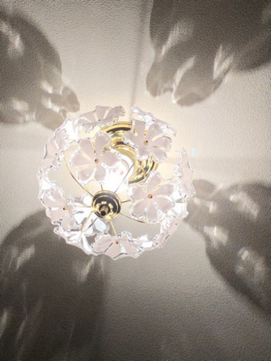 【取引中】ブーケ　天井照明器具　1灯　電球付き　お花　ライト