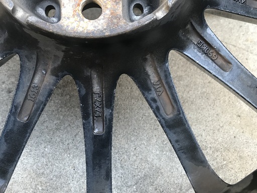 CROSS SPEED　PREMIUM　クロススピード プレミアム　17インチ　レグノ215/50R17　7J +38　PCD114.3　5穴　ハブ径 約72ミリ