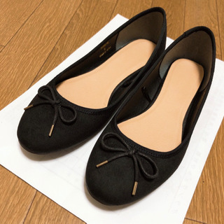 黒パンプス