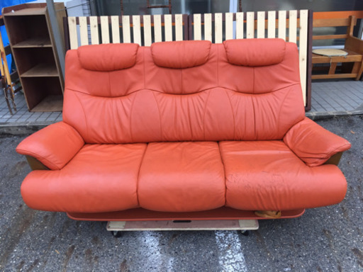 【成約御礼】ソファ【Direttore】オレンジ/3人掛け/家具/リビング/待合/客間[中古品]¥11,000