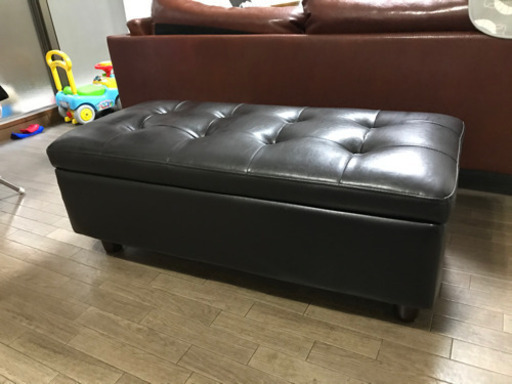 収納できるベンチソファ