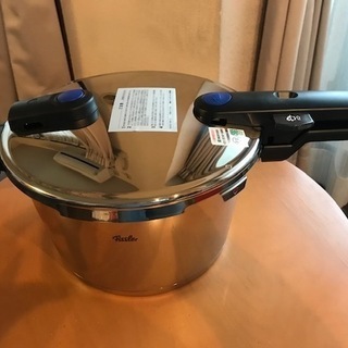 圧力鍋 フィスラー4.5L vitaquick ガラス蓋、キッチンタイマー付き【未使用・未開封品】の画像