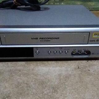 VHS DVDプレーヤー ビデオデッキの画像