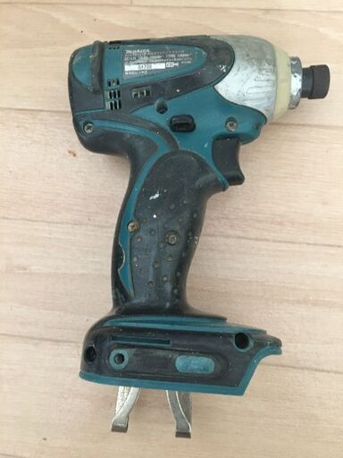 makita マキタ インパクト 14.4V セット チャック付 マキタ TW284D 14.4V充電式インパクトレンチ (ソケット別売)【送料無料】