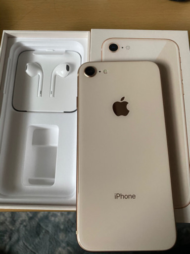 本日お取引可能な方‼️iPhone8 256GB auキャリア　ゴールド