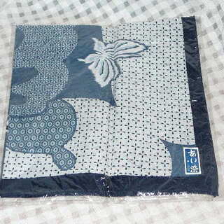 新品　あい染　ハンカチ　綿１００％　蝶　レディース　藍染　ちょうちょ