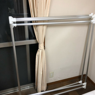 布団干しスタンドの画像