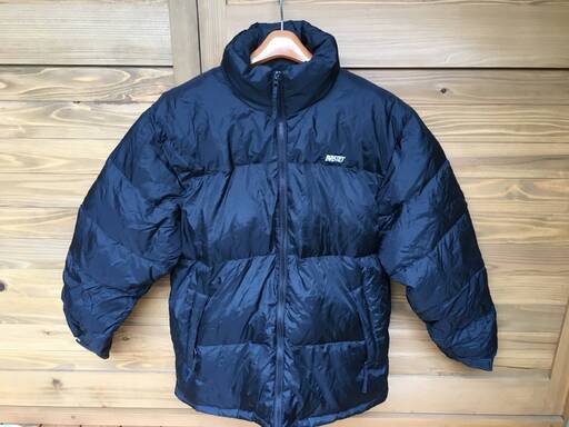 美品 BASTET　紳士用 ダウンジャケット 凄く暖かいです。内ポケット 収納型フード付きＬサイズ