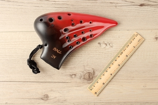 TNG オカリナ 楽器 [ 12穴 / トリプル/アルト/C調/レッド ] AC (運指表付き) (専用ケース付き) ocarina 高級 釉薬仕上げ 管吹奏 赤 複数管