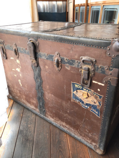 値引き！古物の船トランク！アンティークとしていかがですか。