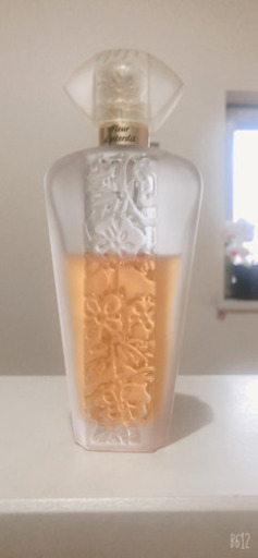ジバンシイ　香水　100ml 7割くらい