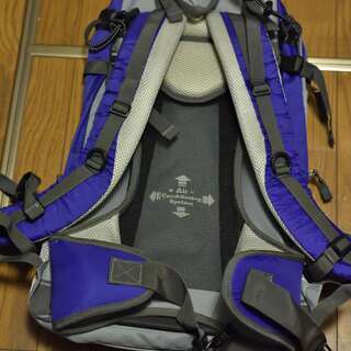 登山リュック　新品　約30Lの大きさの画像