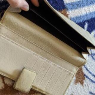 定価5万以上のGUCCI♥長財布  使用感ありの画像