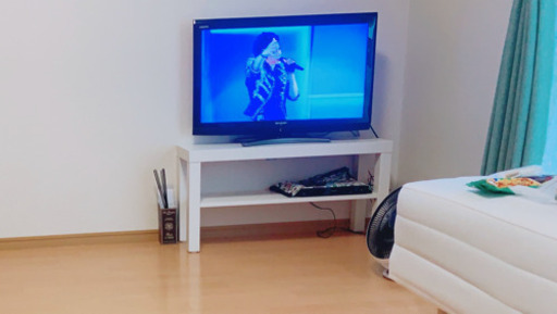 SHARPテレビ32型2007年製\u0026テレビ台（IKEA）