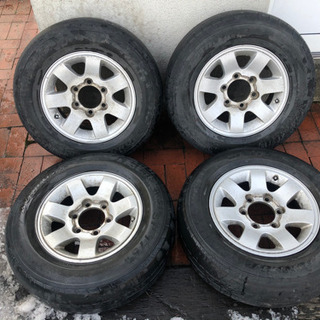 ハイエース　トヨタ純正　アルミホイール（専用ナット付き）安くしました！の画像