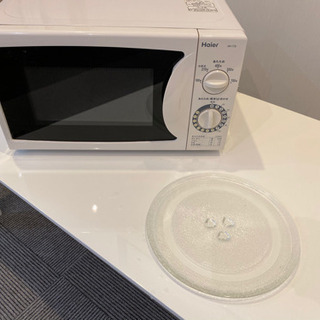 Haier製の電子レンジの画像