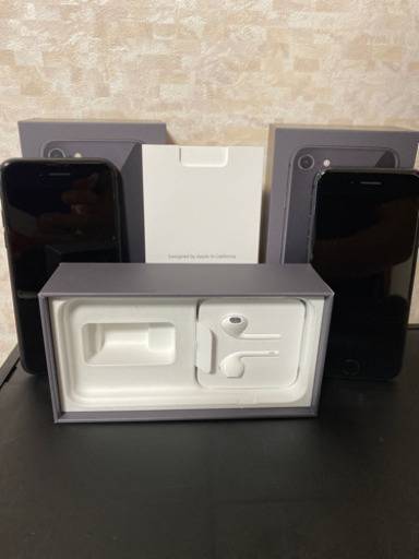 《iPhone 8 》☆単品購入OK☆ 2台セット　Space Gray 64 GB SIMフリー　残賃ゼロ