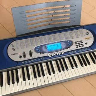 光る電子キーボードピアノ（値段交渉可）