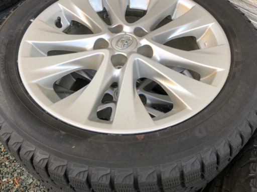 アルファードの純正ホイールとスタッドレスです