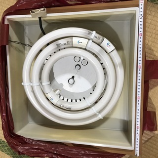 【ジャンク品：現状渡し】和風（四角い方）照明器具差し上げます。