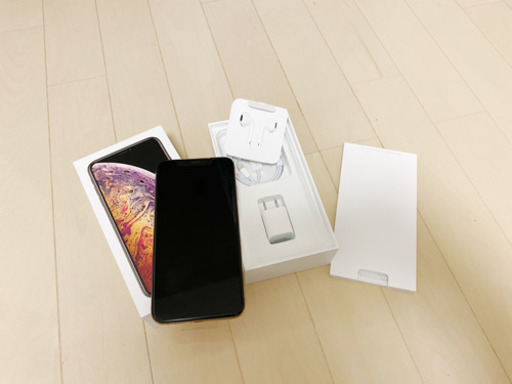 新品！ iPhone Xs Max Gold 64 GB SIMフリー