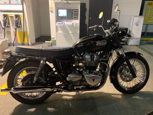 トライアンフ　ボンネビルT100 希少 綺麗