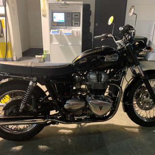トライアンフ　ボンネビルT100 希少 綺麗