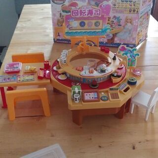 リカちゃんくるくる回転寿司