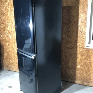 三菱　３ドア冷蔵庫　３７０L  ２０１５年