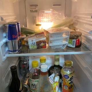 SHARP 冷蔵庫　4／2までにお取引お願いします。の画像