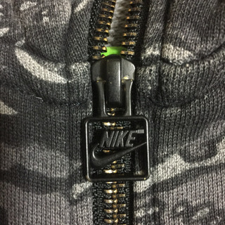 ナイキ NIKE パーカー Mサイズの画像