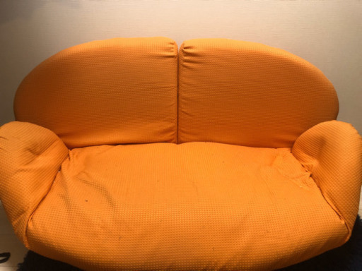 ソファ譲ります。