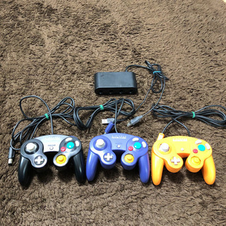 任天堂　接続タップ　ゲームキューブコントローラー 3個　Swit...